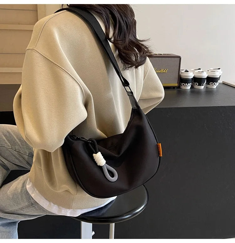 Luna Crescent Hobo