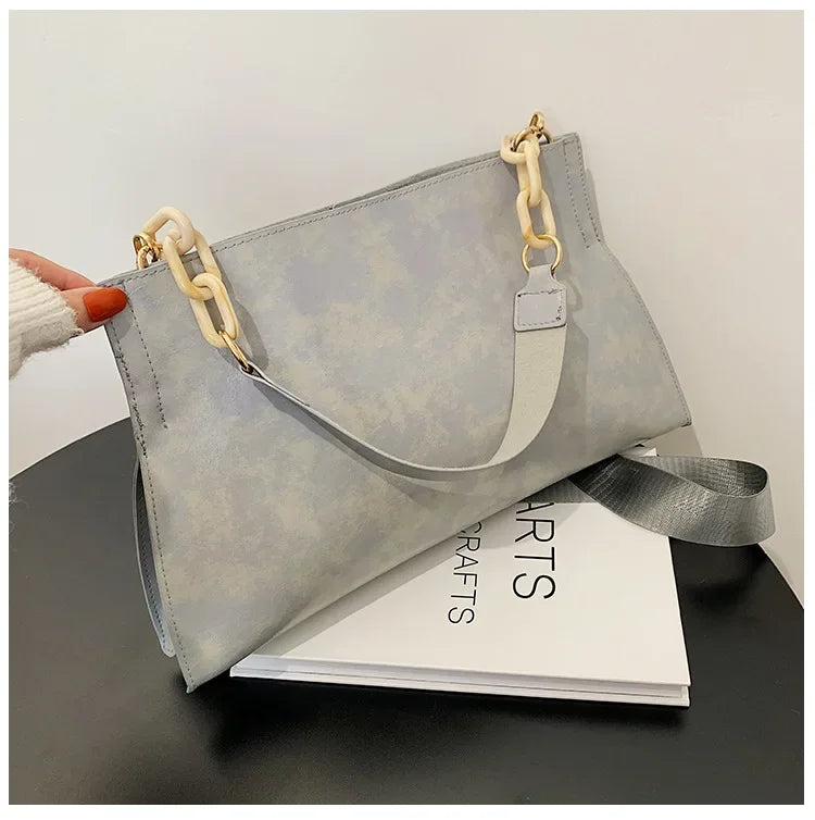The Gia Link Bag