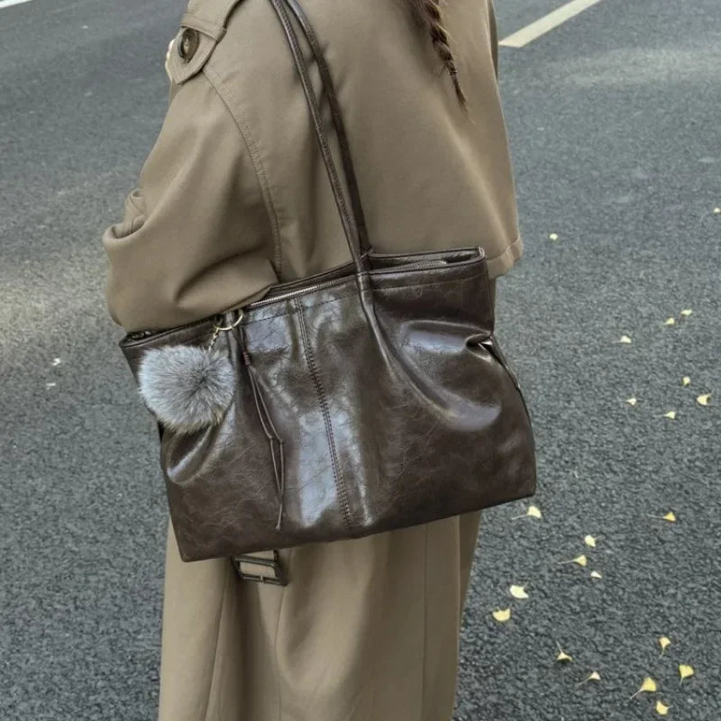 The Nora Classic Tote