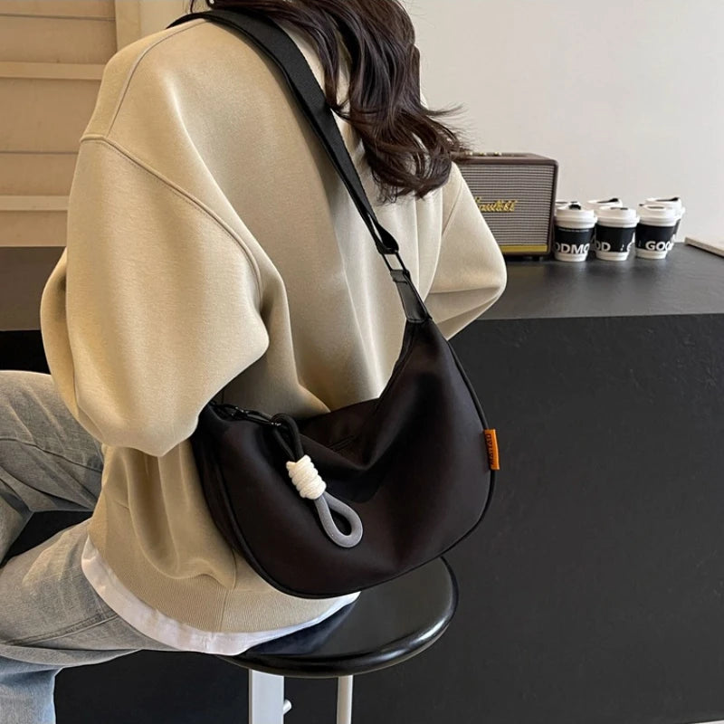 Luna Crescent Hobo