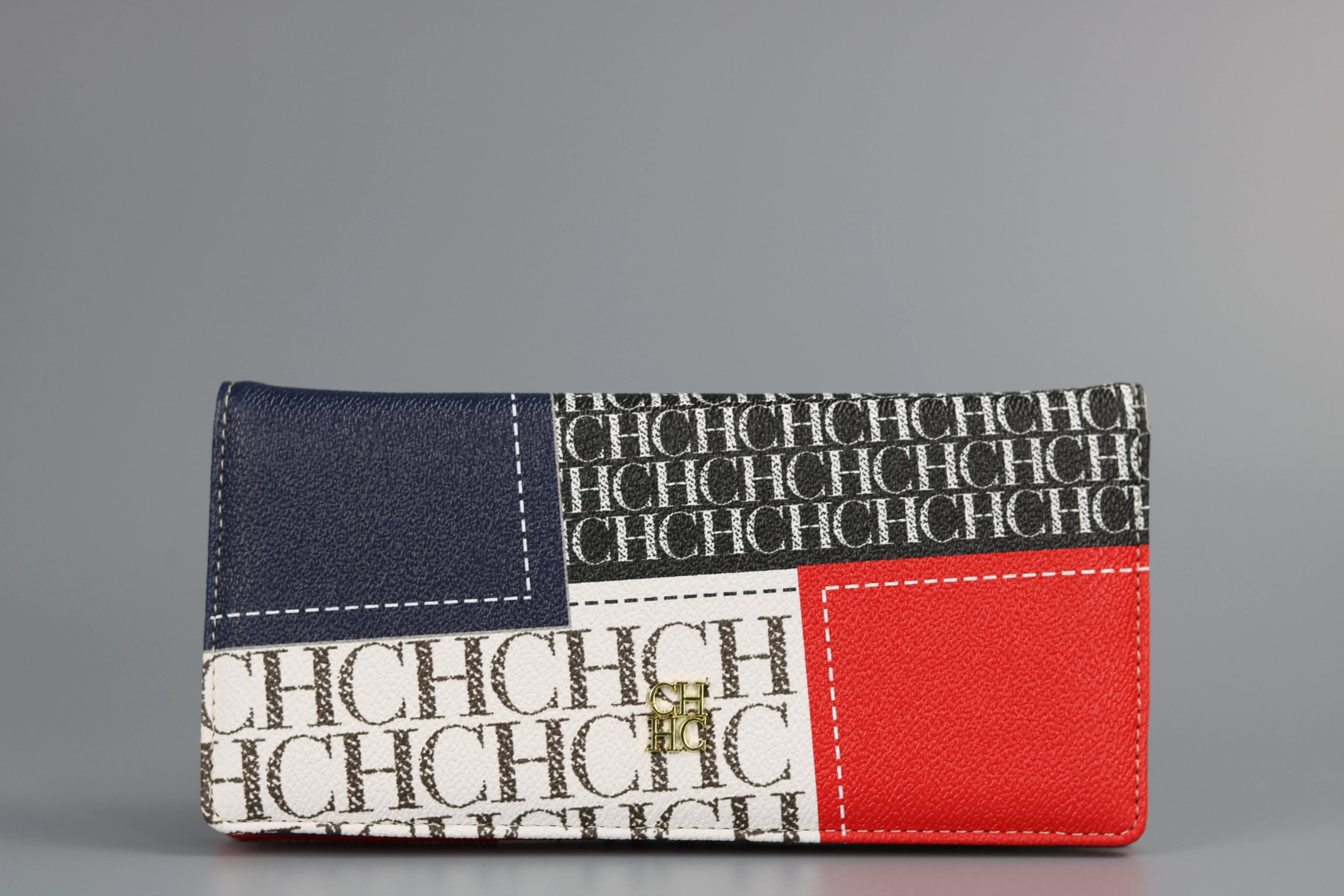 Chloe Classic Bifold Purse