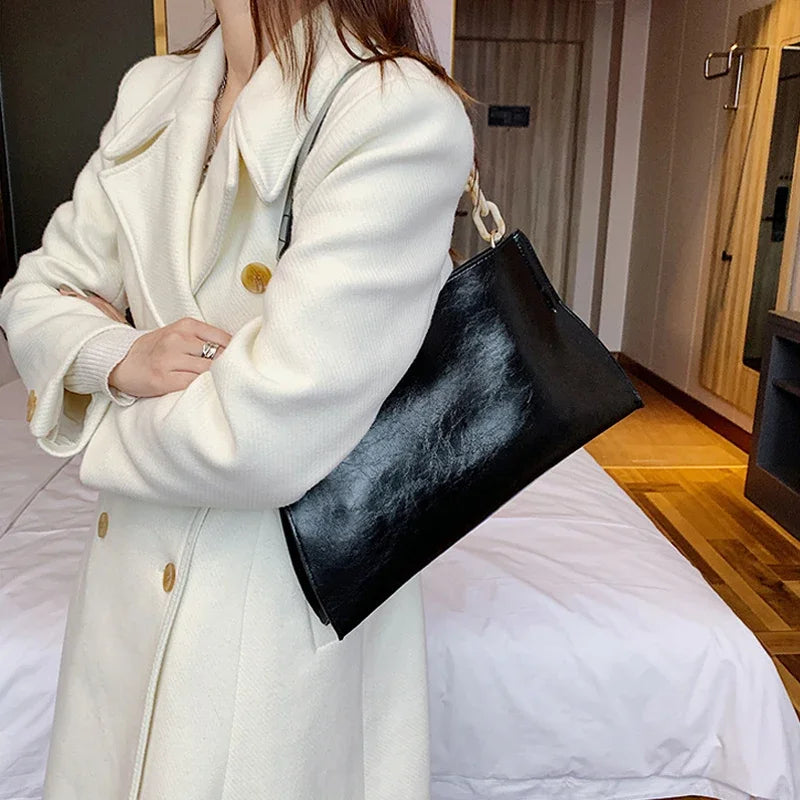 The Gia Link Bag