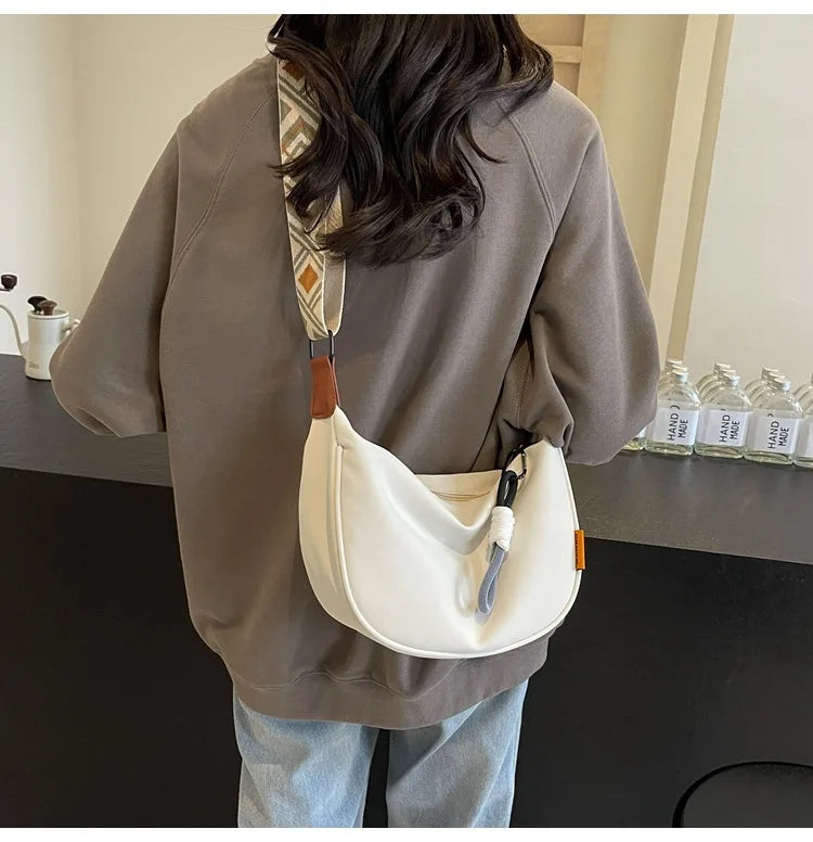 Luna Crescent Hobo